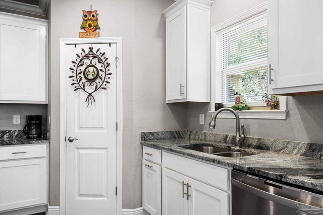 5410 Spanish Highlands Dr, Pensacola, FL 32504