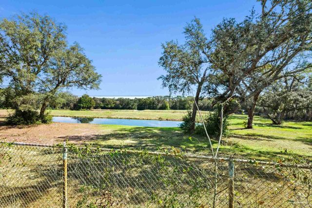 5410 Spanish Highlands Dr, Pensacola, FL 32504