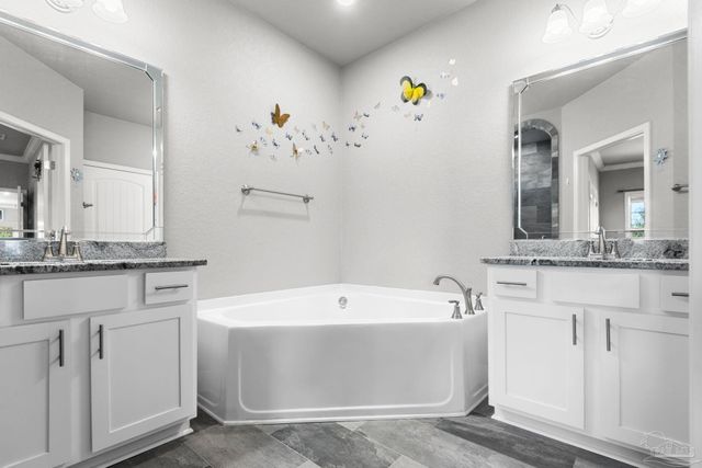 5410 Spanish Highlands Dr, Pensacola, FL 32504