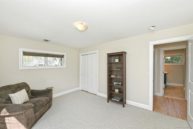 51 Fairfields Lane, Huntington Station, NY 11746