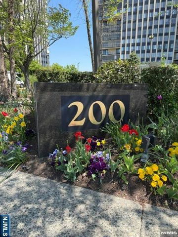 200 Winston Drive 2016, Cliffside Park, NJ 07010