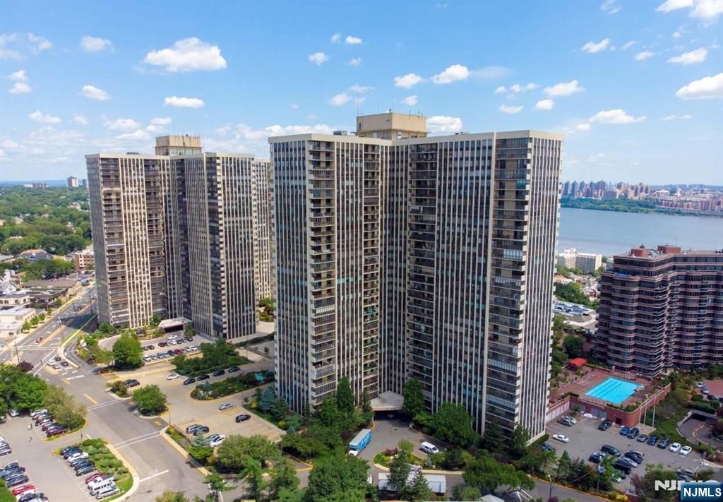 200 Winston Drive 2016, Cliffside Park, NJ 07010