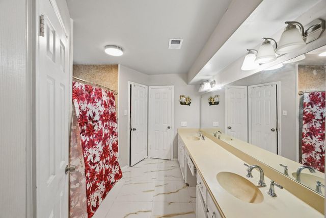 6511 Las Brisas Drive, Houston, TX 77083