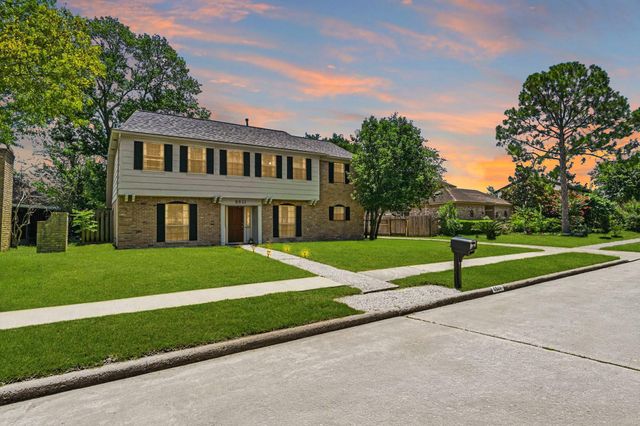 6511 Las Brisas Drive, Houston, TX 77083