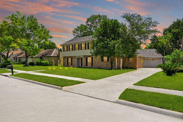 6511 Las Brisas Drive, Houston, TX 77083