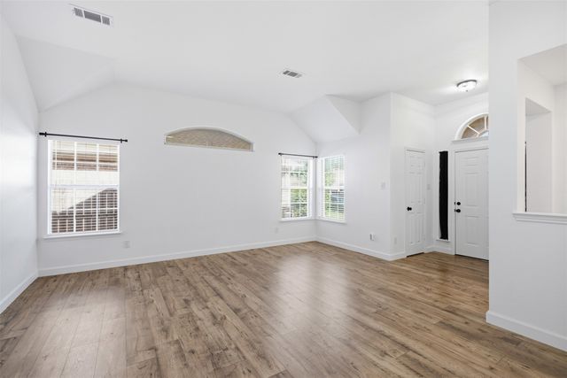 4724 Grant Park Avenue, Fort Worth, TX 76137