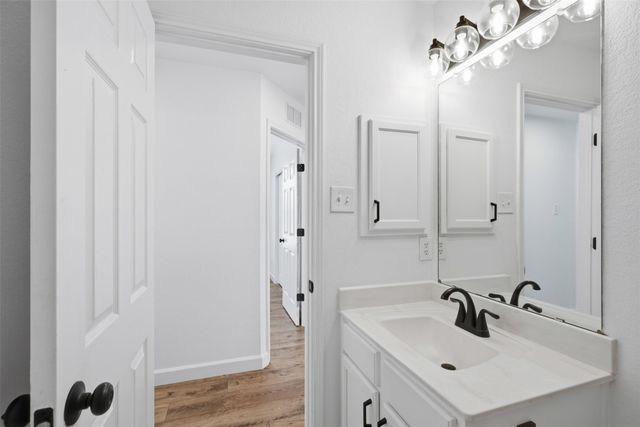 4724 Grant Park Avenue, Fort Worth, TX 76137