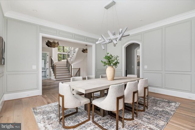 7008 ARBOR LN, Mclean, VA 22101