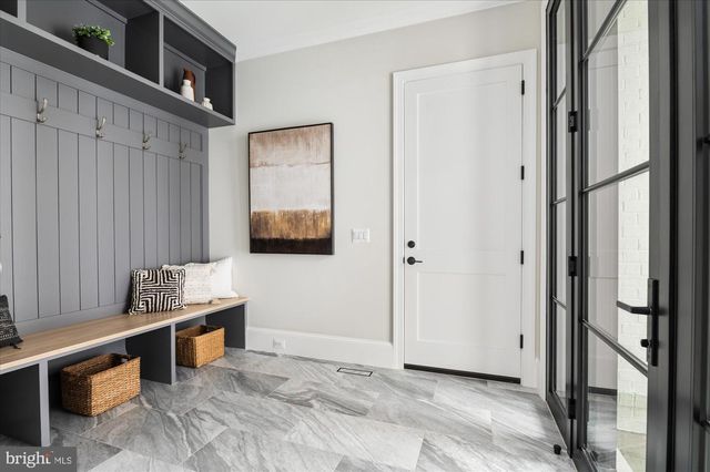 7008 ARBOR LN, Mclean, VA 22101