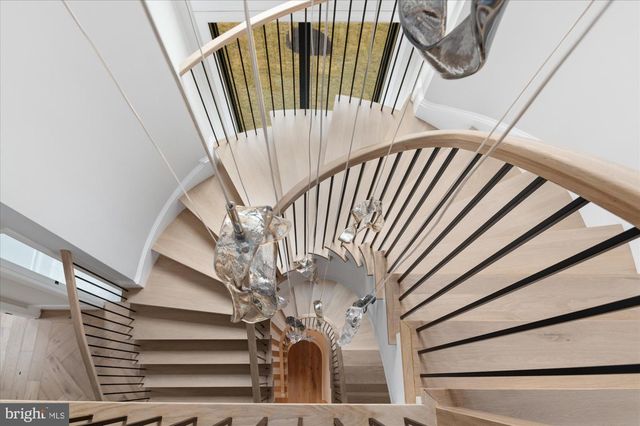 7008 ARBOR LN, Mclean, VA 22101