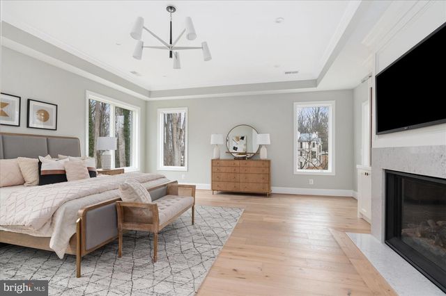 7008 ARBOR LN, Mclean, VA 22101