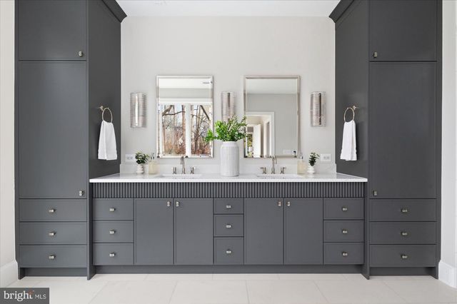 7008 ARBOR LN, Mclean, VA 22101