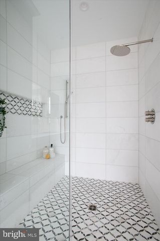 7008 ARBOR LN, Mclean, VA 22101