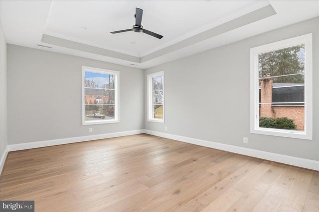 7008 ARBOR LN, Mclean, VA 22101