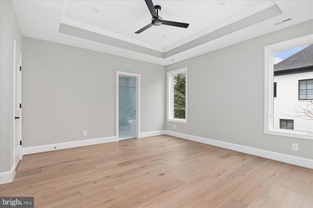 7008 ARBOR LN, Mclean, VA 22101