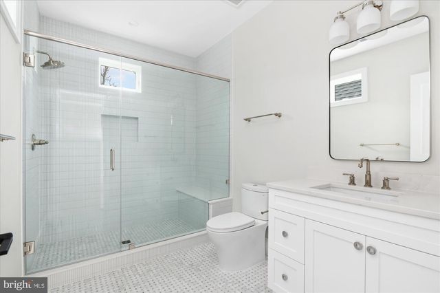 7008 ARBOR LN, Mclean, VA 22101