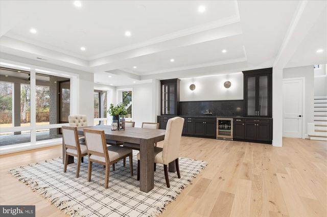 7008 ARBOR LN, Mclean, VA 22101