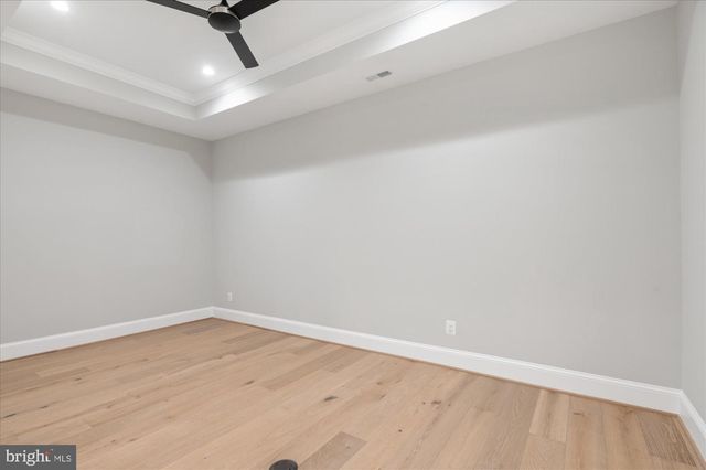 7008 ARBOR LN, Mclean, VA 22101