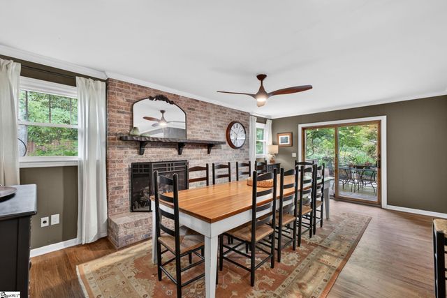 6 Chickasaw Drive, Greenville, SC 29617