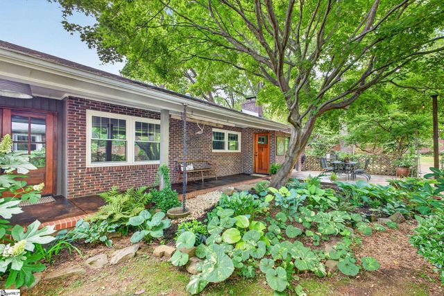 6 Chickasaw Drive, Greenville, SC 29617