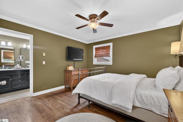 6 Chickasaw Drive, Greenville, SC 29617