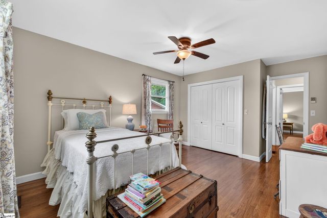 6 Chickasaw Drive, Greenville, SC 29617