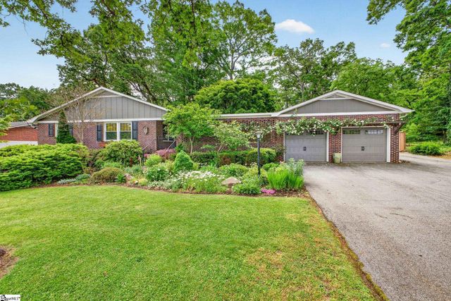 6 Chickasaw Drive, Greenville, SC 29617