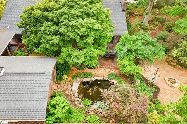 6 Chickasaw Drive, Greenville, SC 29617