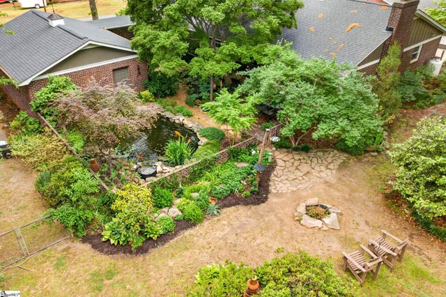 6 Chickasaw Drive, Greenville, SC 29617