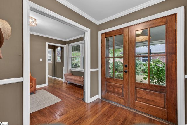 6 Chickasaw Drive, Greenville, SC 29617