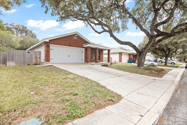 8454 Shooting Quail, San Antonio, TX 78250