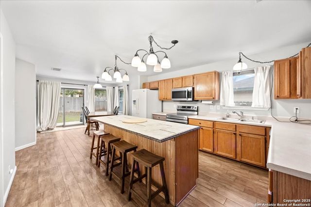 8454 Shooting Quail, San Antonio, TX 78250