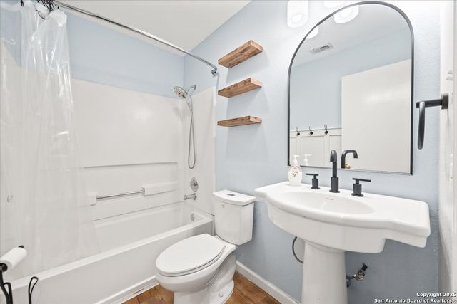 8454 Shooting Quail, San Antonio, TX 78250