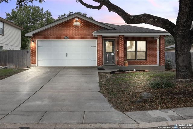 8454 Shooting Quail, San Antonio, TX 78250