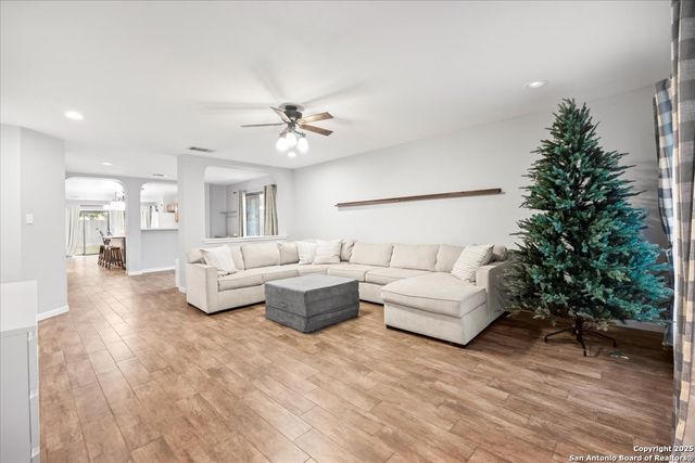 8454 Shooting Quail, San Antonio, TX 78250