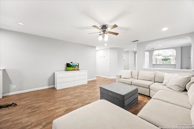 8454 Shooting Quail, San Antonio, TX 78250