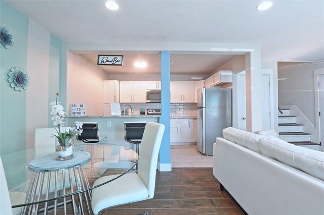 4804 West Wind TRL 102, Austin, TX 78745