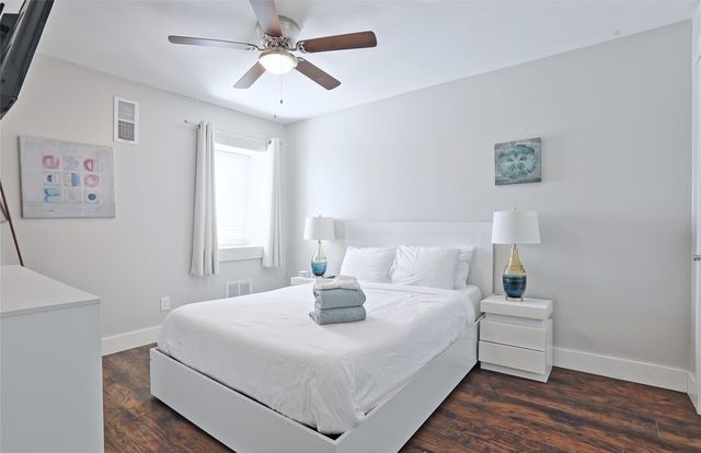 4804 West Wind TRL 102, Austin, TX 78745