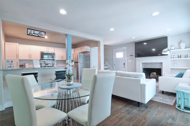 4804 West Wind TRL 102, Austin, TX 78745