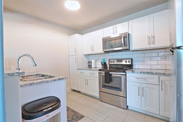 4804 West Wind TRL 102, Austin, TX 78745