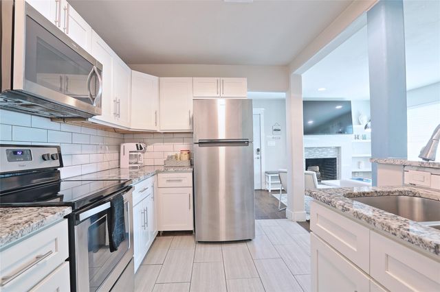 4804 West Wind TRL 102, Austin, TX 78745