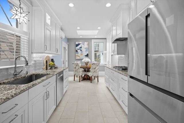 12 Auburn Street, Boston, MA 02129