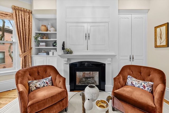 12 Auburn Street, Boston, MA 02129
