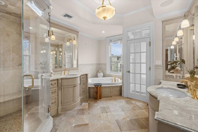 12 Auburn Street, Boston, MA 02129