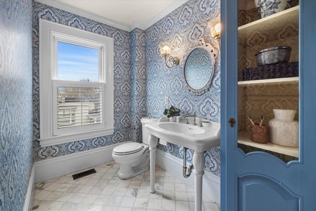 12 Auburn Street, Boston, MA 02129