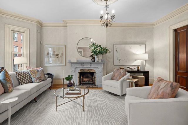 12 Auburn Street, Boston, MA 02129