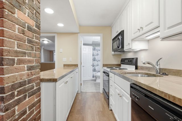 12 Auburn Street, Boston, MA 02129