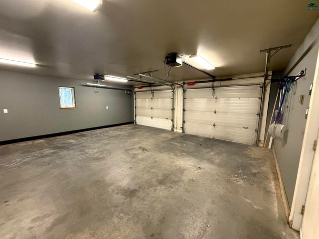 2460 SHARPTAIL COURT, North Pole, AK 99705