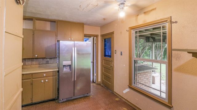 1536 Celeste, Dallas, TX 75217