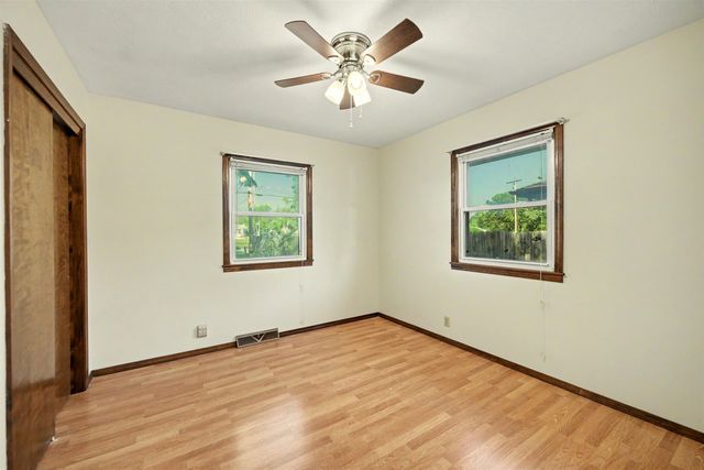 2625 Robin Rd, Salina, KS 67401